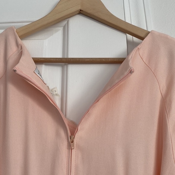 Expo Petite vintage peach midi dress with ribbon collar. - Picture 15 of 15